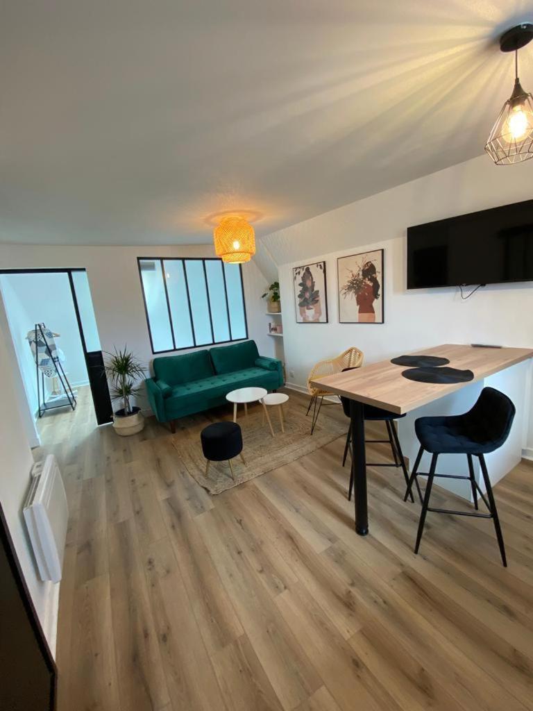 Au Coeur De Ville Laval  Pokoj fotografie